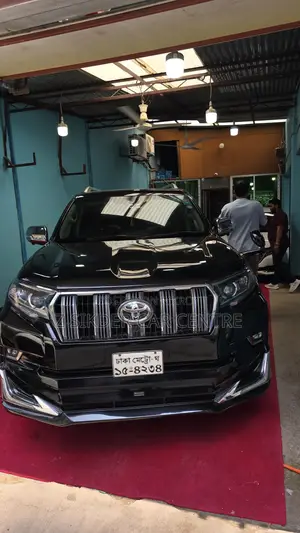 Toyota Land Cruiser Prado 2011 Black