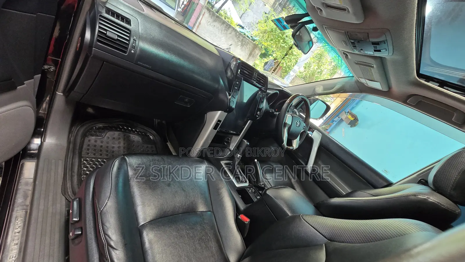 Toyota Land Cruiser Prado 2011 Black