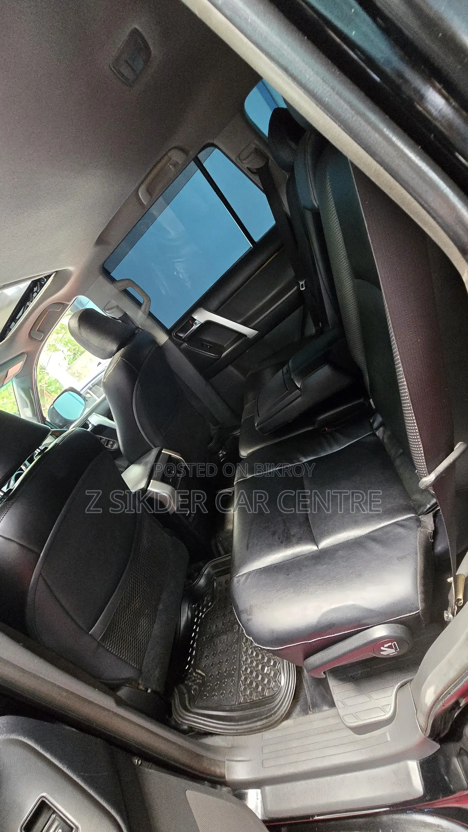 Toyota Land Cruiser Prado 2011 Black