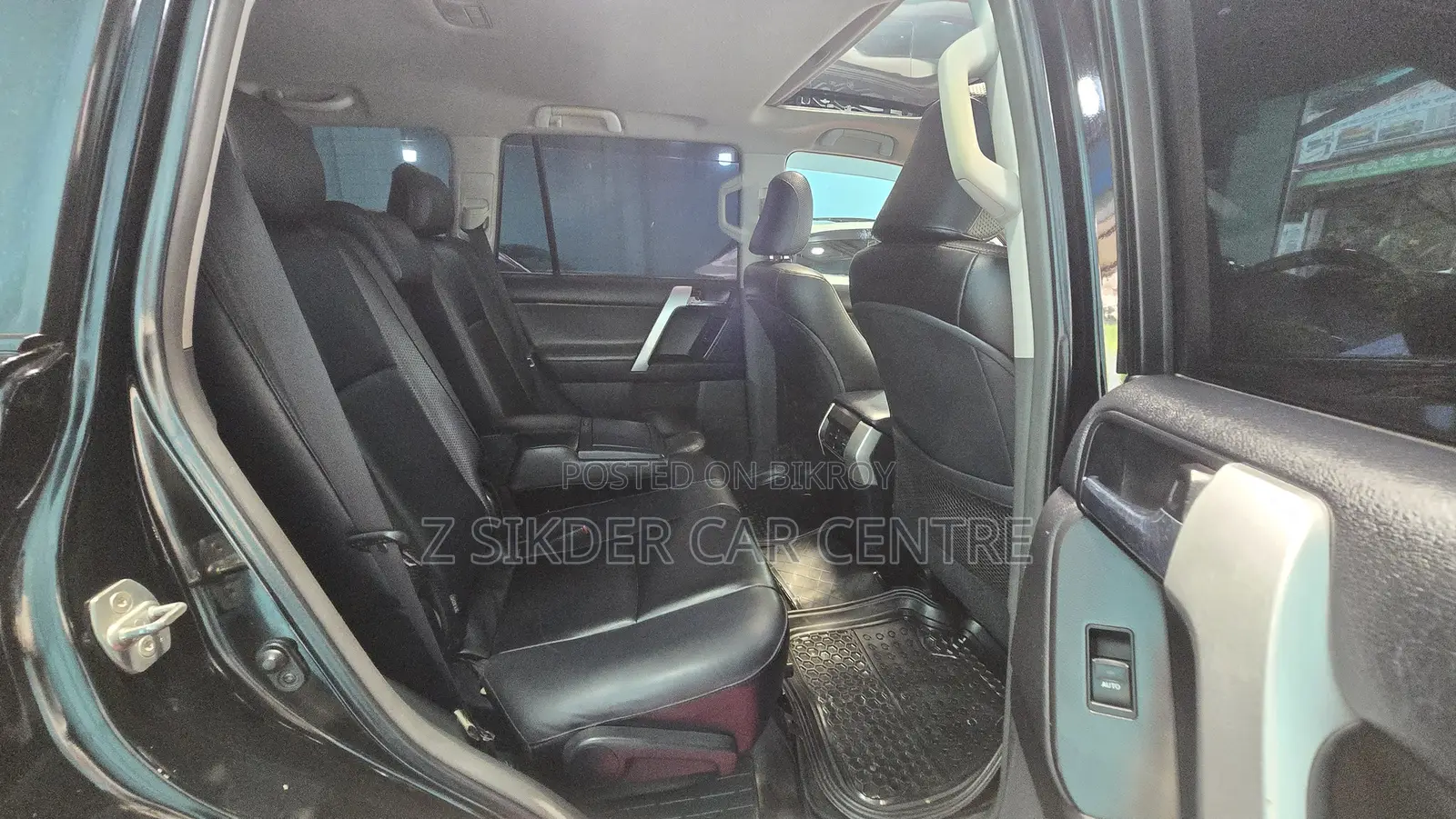 Toyota Land Cruiser Prado 2011 Black