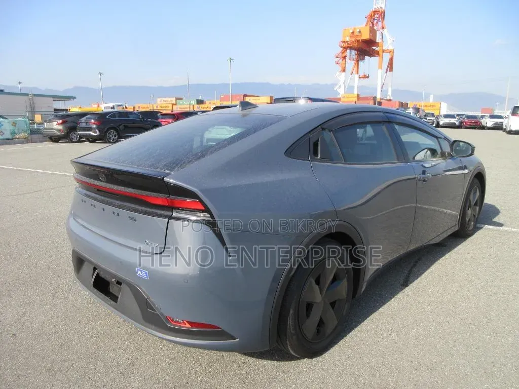 Toyota Prius 2023 Gray