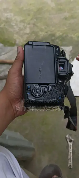 Canon 750d বডি