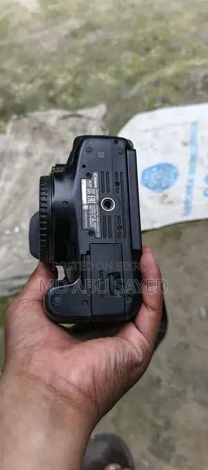 Canon 750d বডি