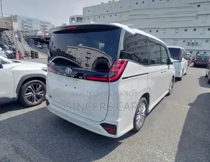 Toyota Noah 2022 Pearl
