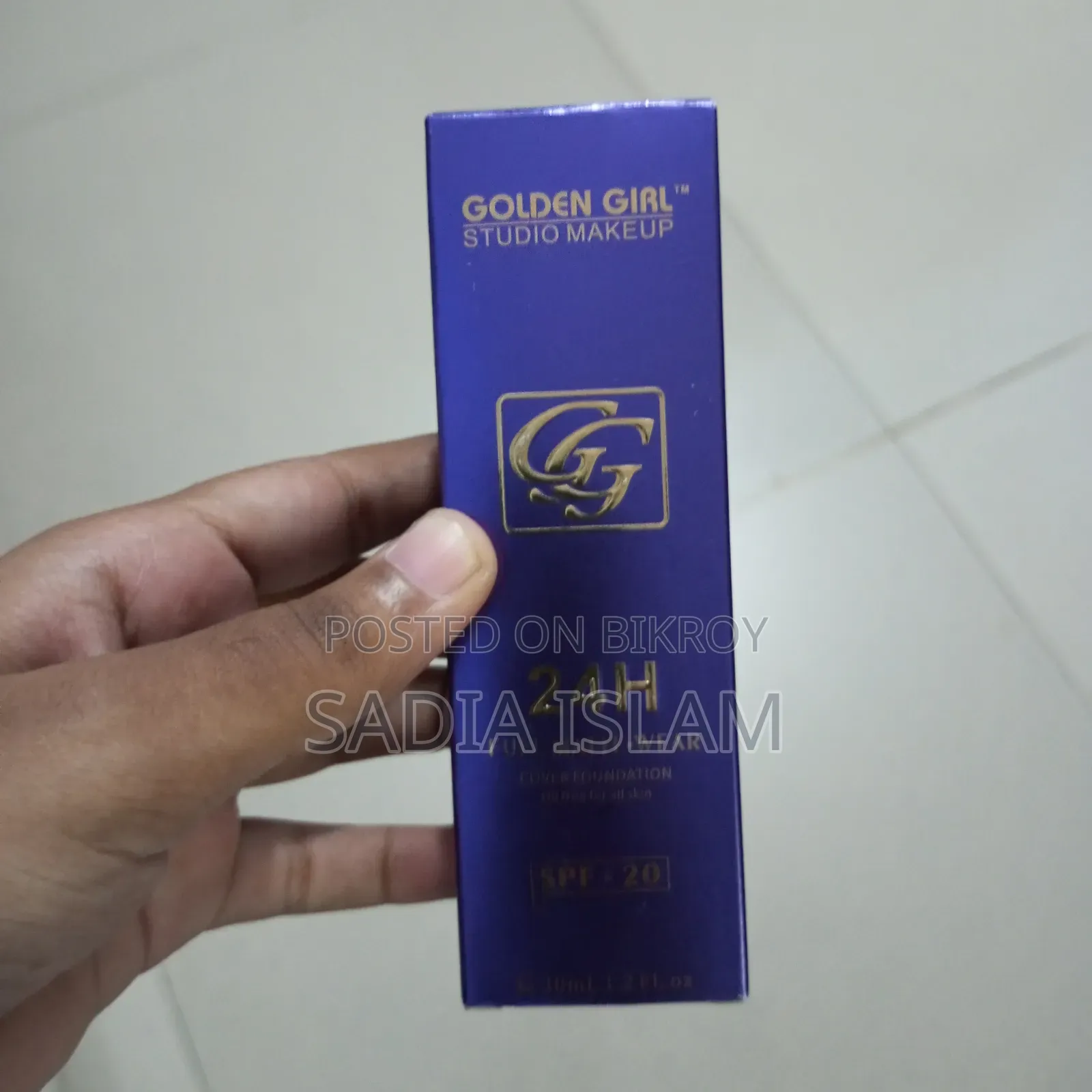 Golden Girl Studio Makeup 24h Foundation in a 30ml