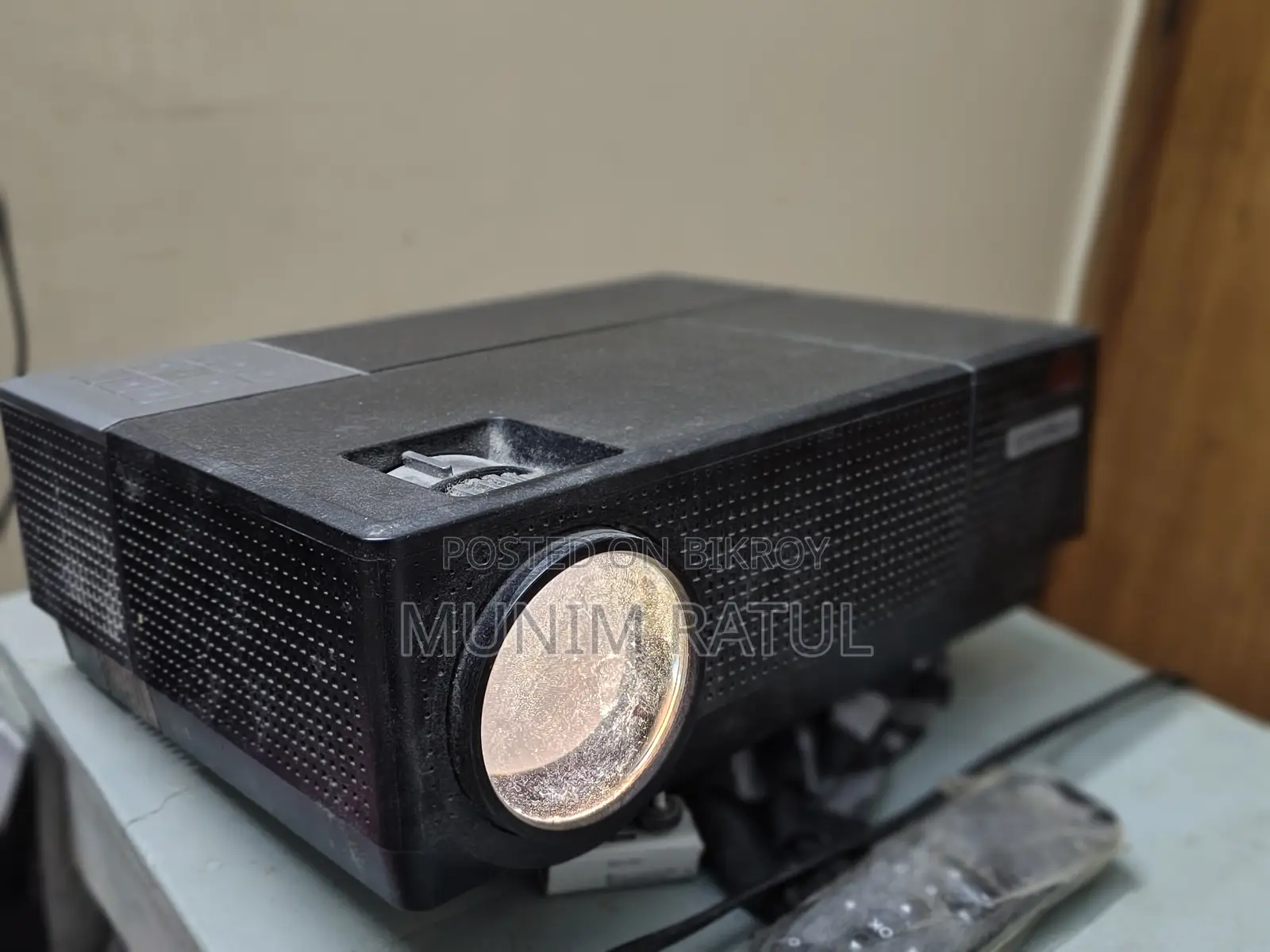 Multimedia Projector for Watching TV, Movies, Games