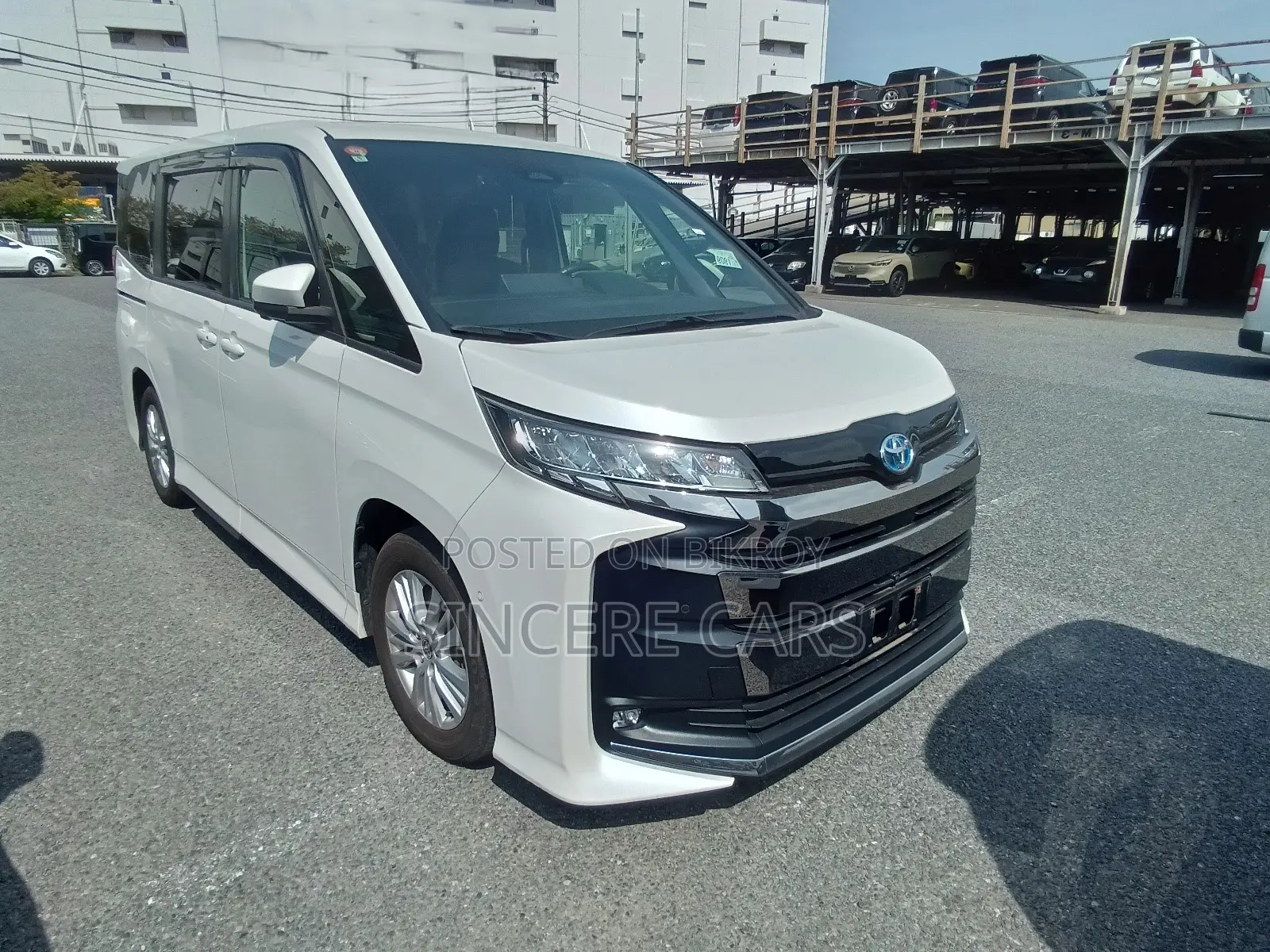 Toyota Noah 2022 Pearl