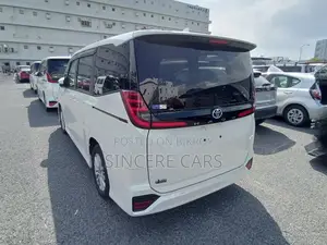 Toyota Noah 2022 Pearl