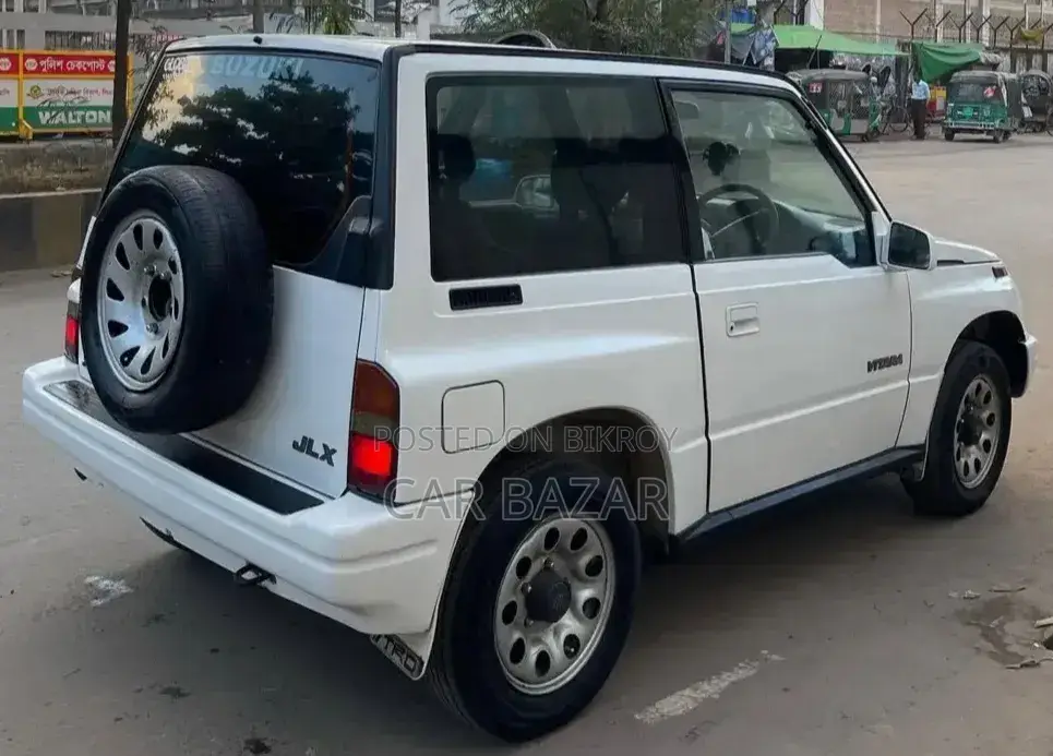 Suzuki Vitara 1996 White