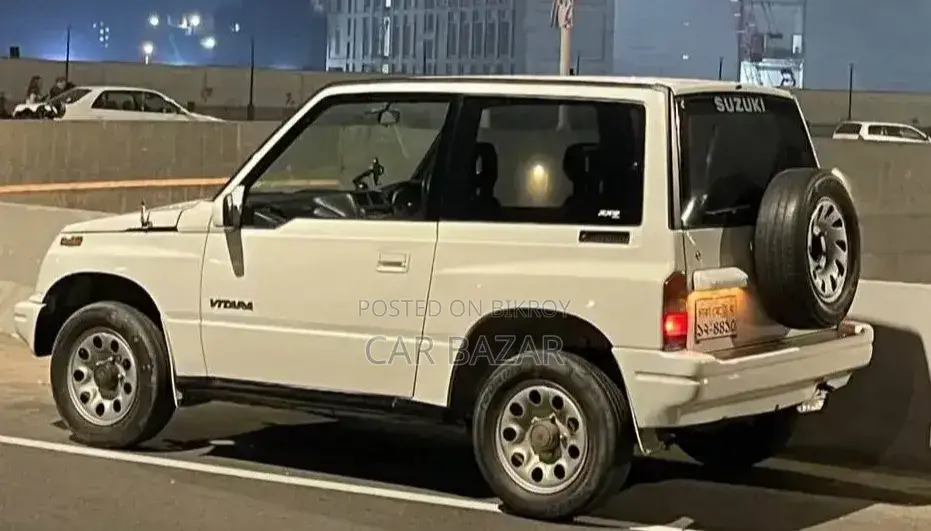 Suzuki Vitara 1996 White