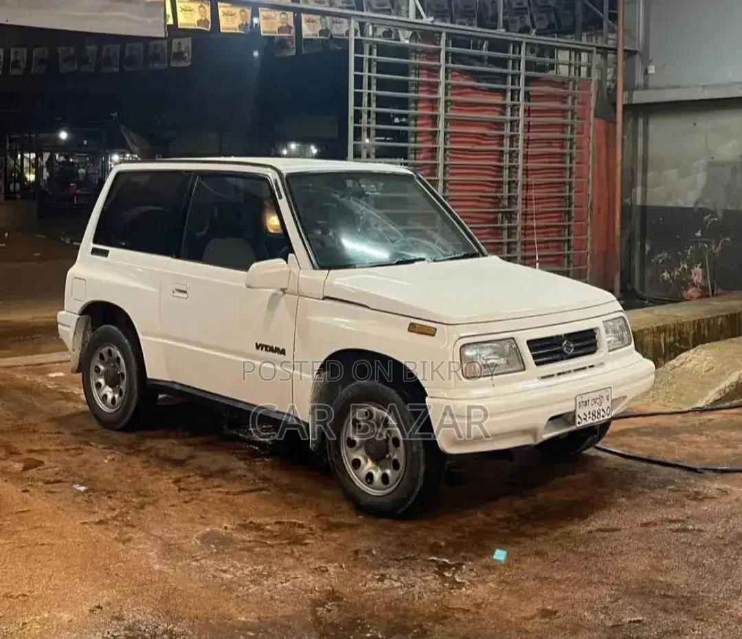 Suzuki Vitara 1996 White
