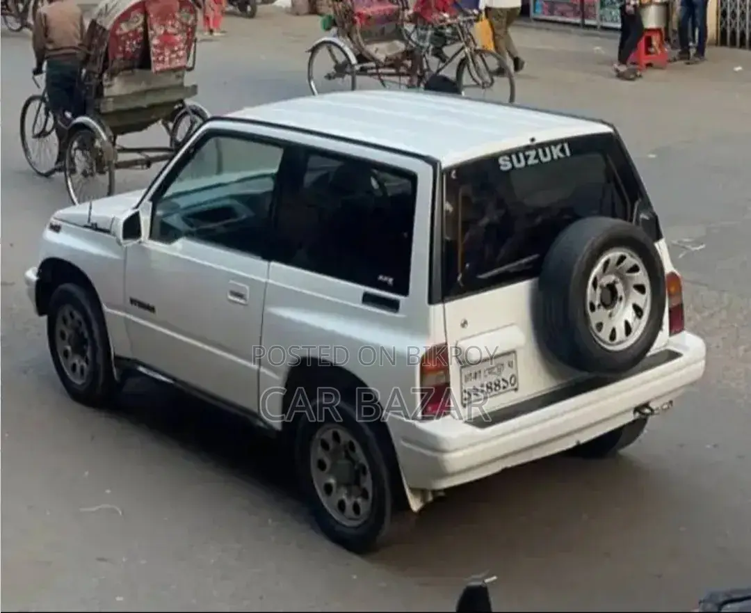 Suzuki Vitara 1996 White