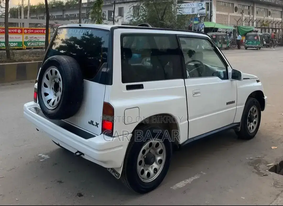 Suzuki Vitara 1996 White