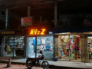 Shop For Lease Urgently