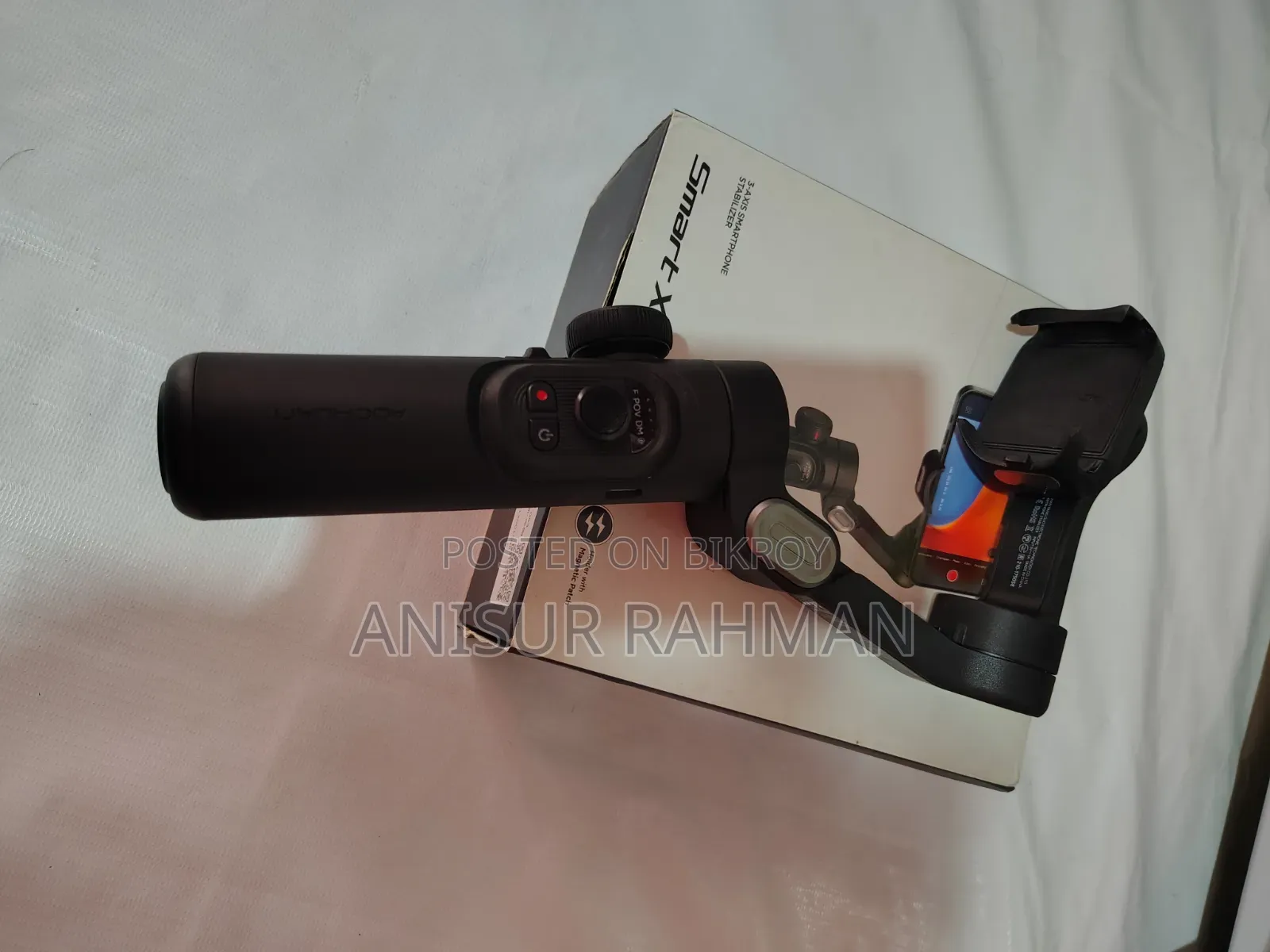 Smartphone 3-Axis Gimbal Stabilizer - Brand New Condition