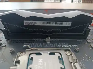 Desktop Computer MSI Model 16GB AMD SSHD+SSD 4T