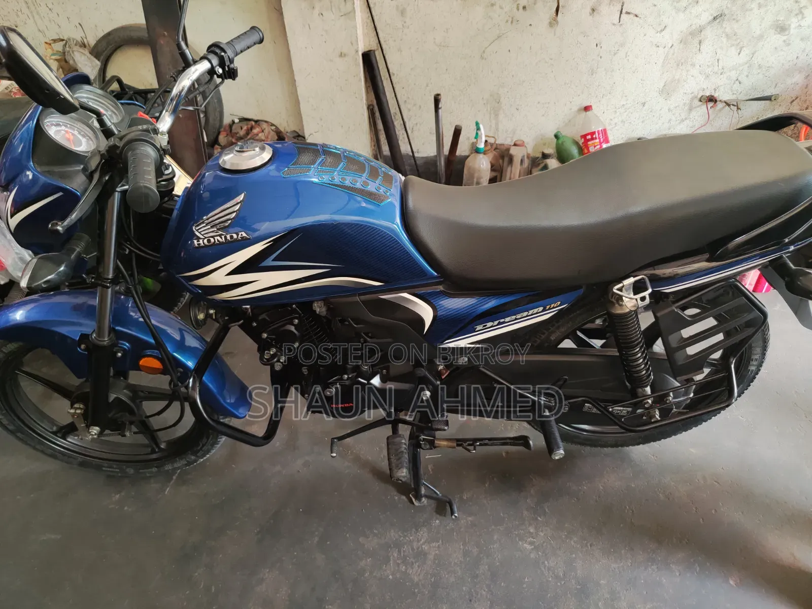 Honda 2022 Blue