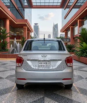 Hyundai Xcent 2016 Silver
