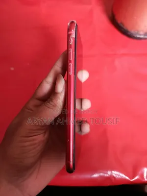 Apple iPhone 11 256 GB Red