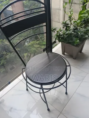 ৪টি রোড চেয়ার বিক্রি হবে