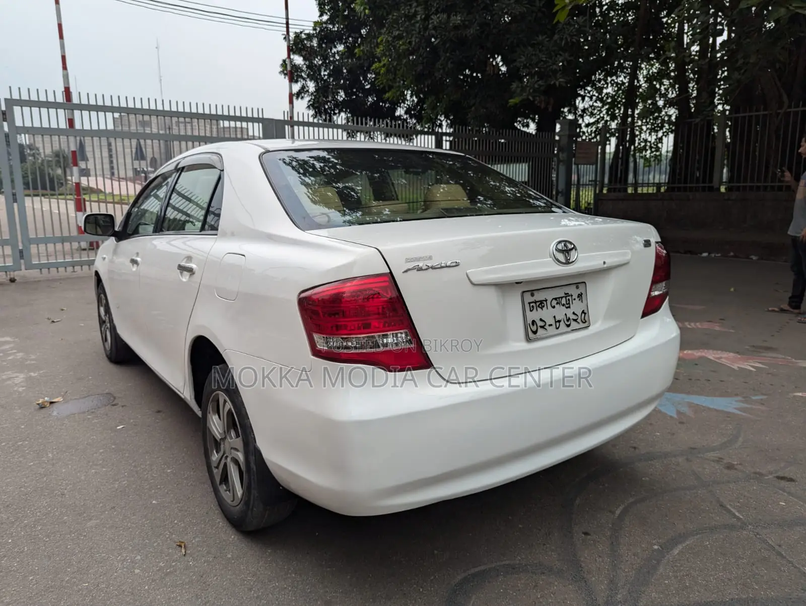 Toyota Axio 2011 White