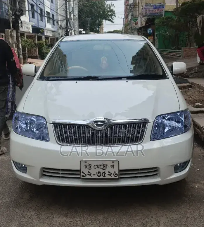 টয়োটা করোলা ২০০৬ পার্ল