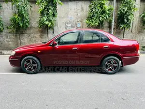 Nissan Sunny 2005 Maroon