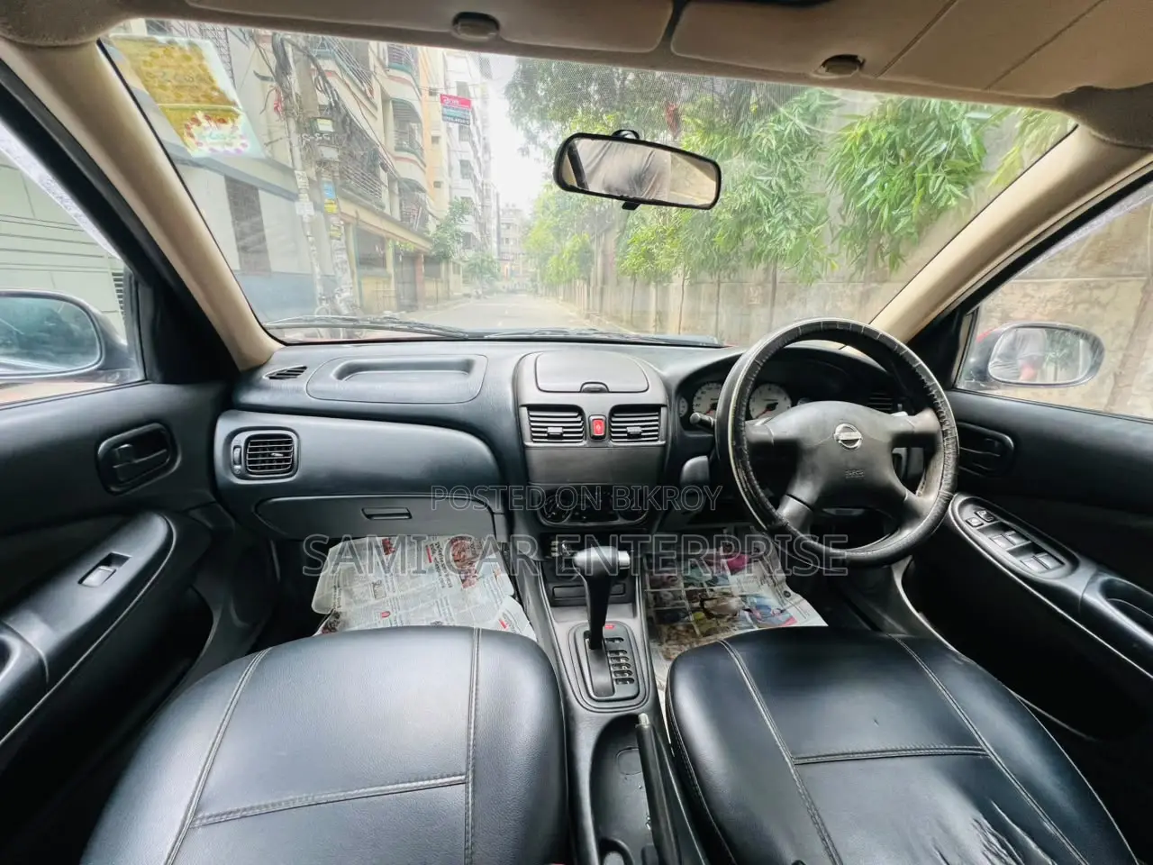 Nissan Sunny 2005 Maroon