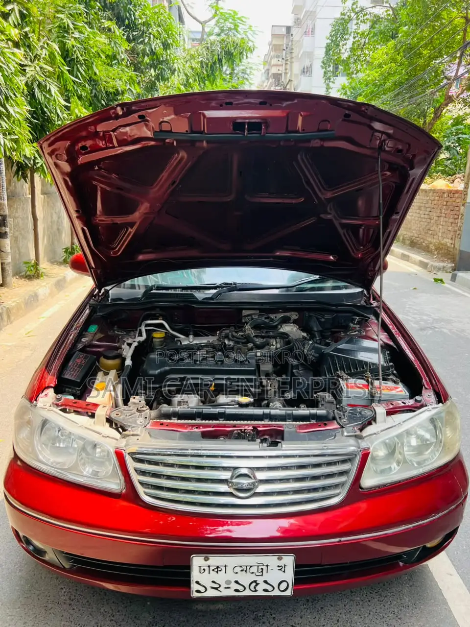 Nissan Sunny 2005 Maroon