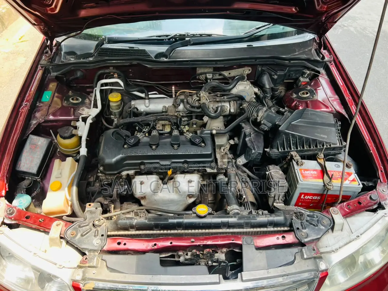 Nissan Sunny 2005 Maroon