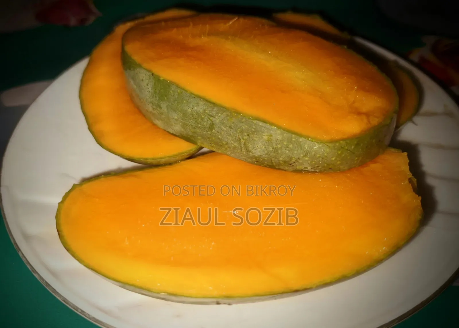 Selling mangoes from our own trees. Formalin-free.