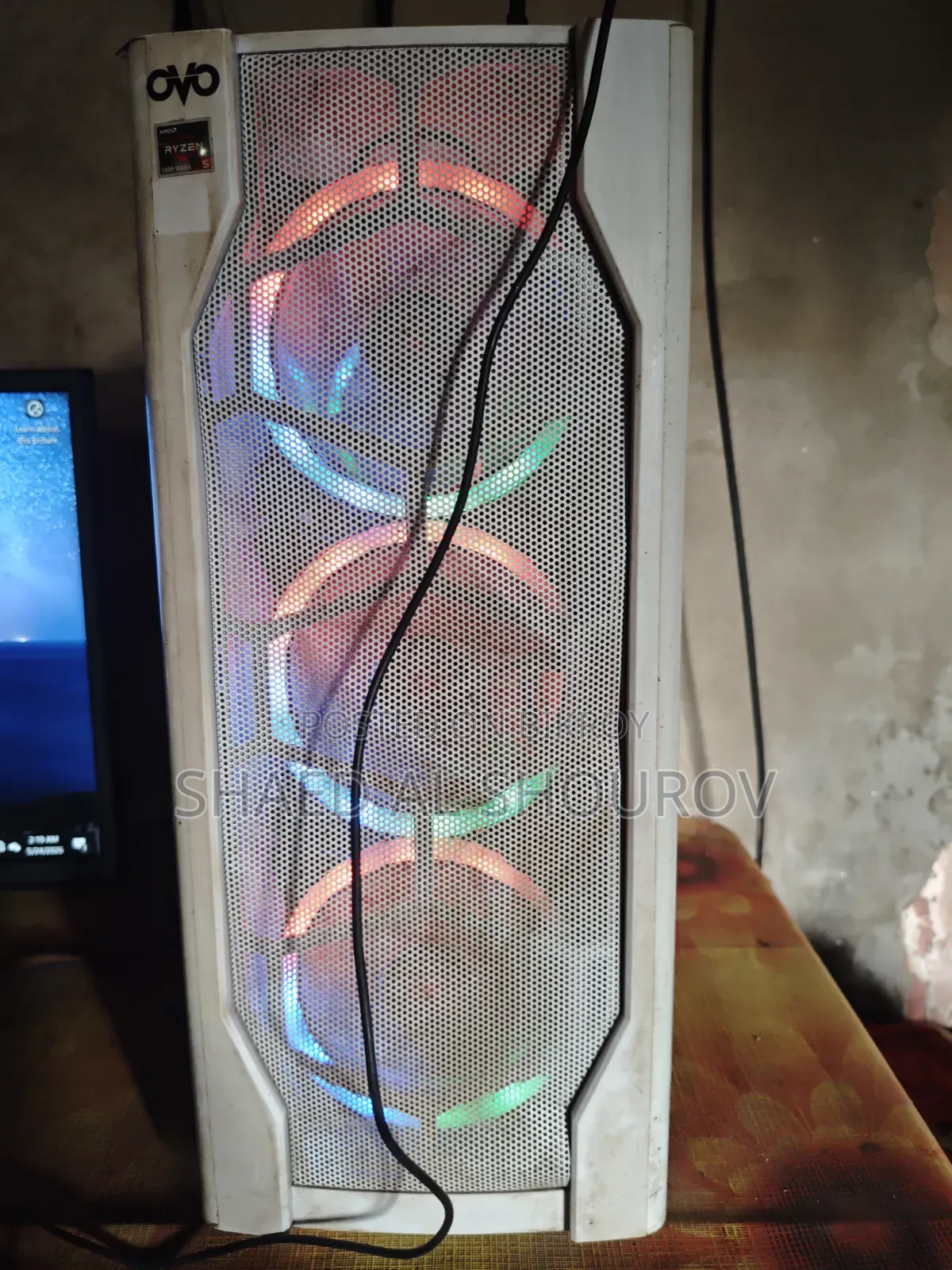 Desktop Computer 8GB AMD Ryzen SSD 128GB