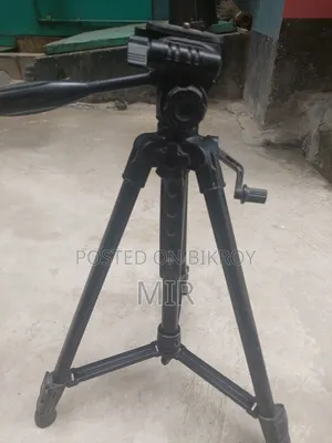 Sturdy tripod for camera/mobile for sale