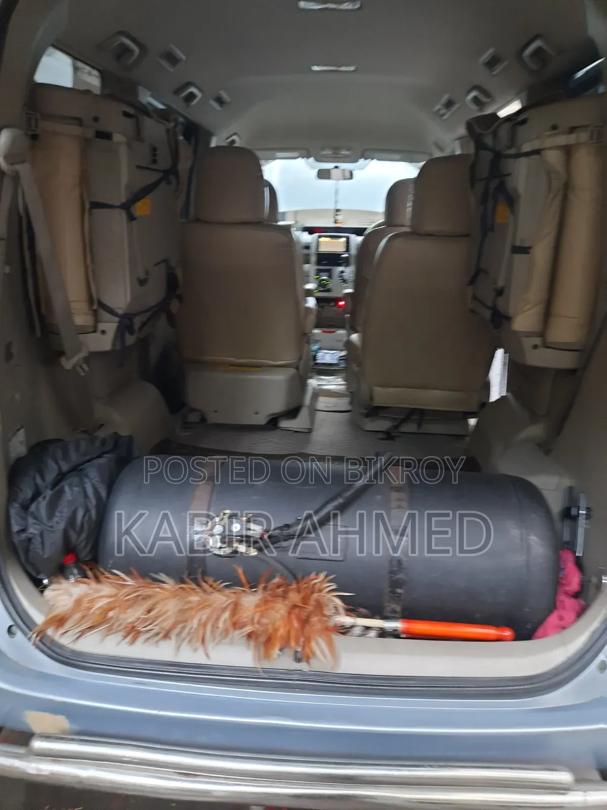 Toyota Noah 2011
