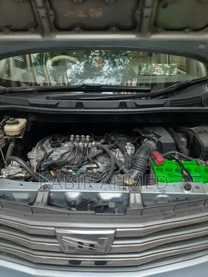 Toyota Noah 2011