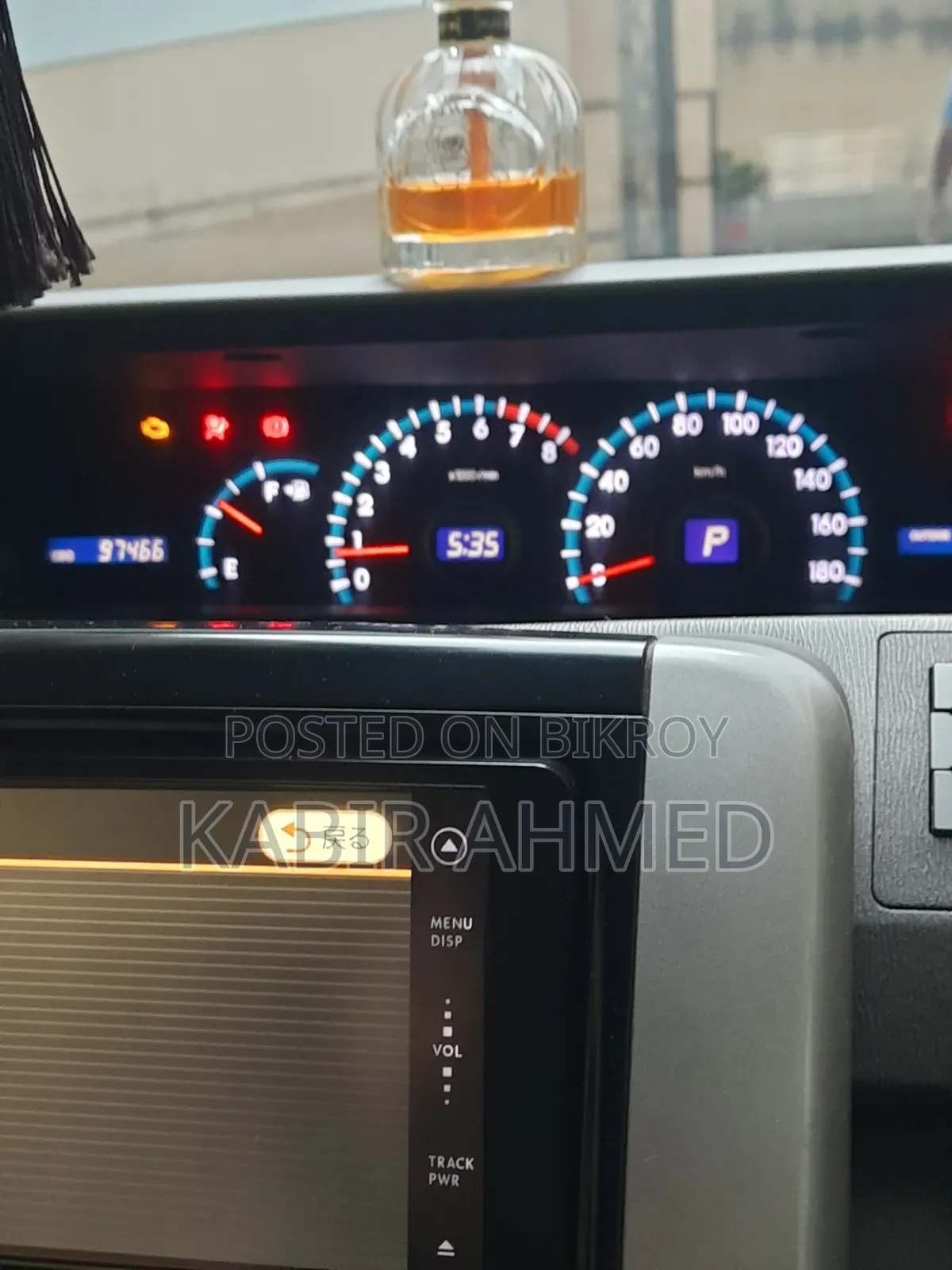 Toyota Noah 2011