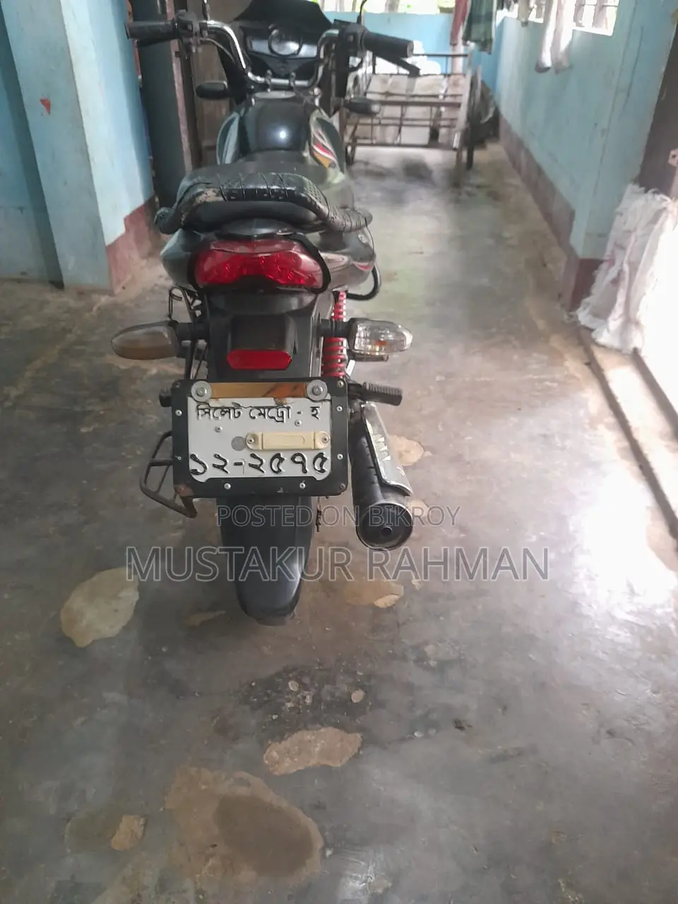 Mahindra Centuro 2016 Black