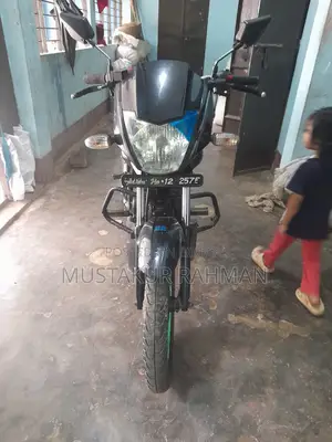 Mahindra Centuro 2016 Black