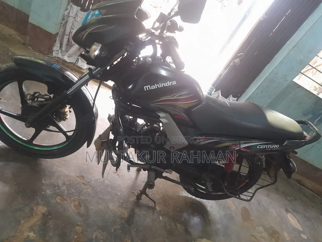 Mahindra Centuro 2016 Black