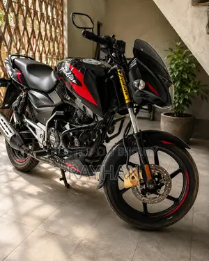 Bajaj Pulsar 150 2022 Red