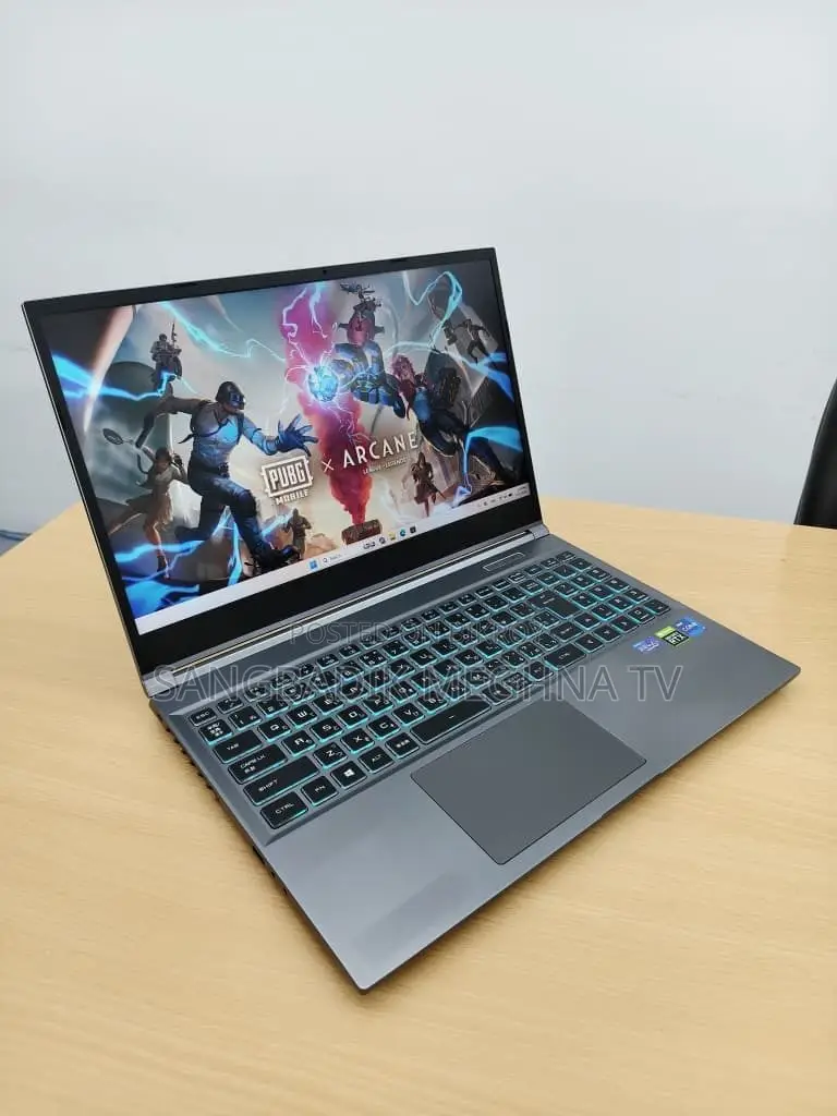 Laptop Dell 4GB Intel SSD 500GB