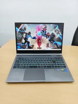Laptop Dell 4GB Intel SSD 500GB