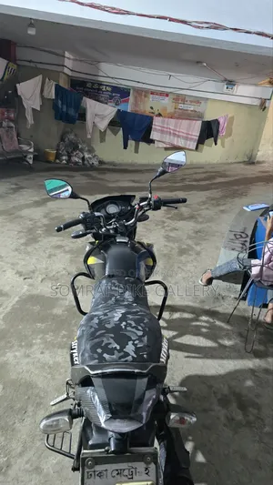 TVS Stryker 125 2018 Yellow