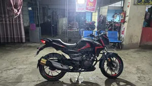 Hero Hunk 160 2022 Black