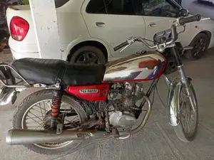 হোন্ডা ২০২৬ লাল
