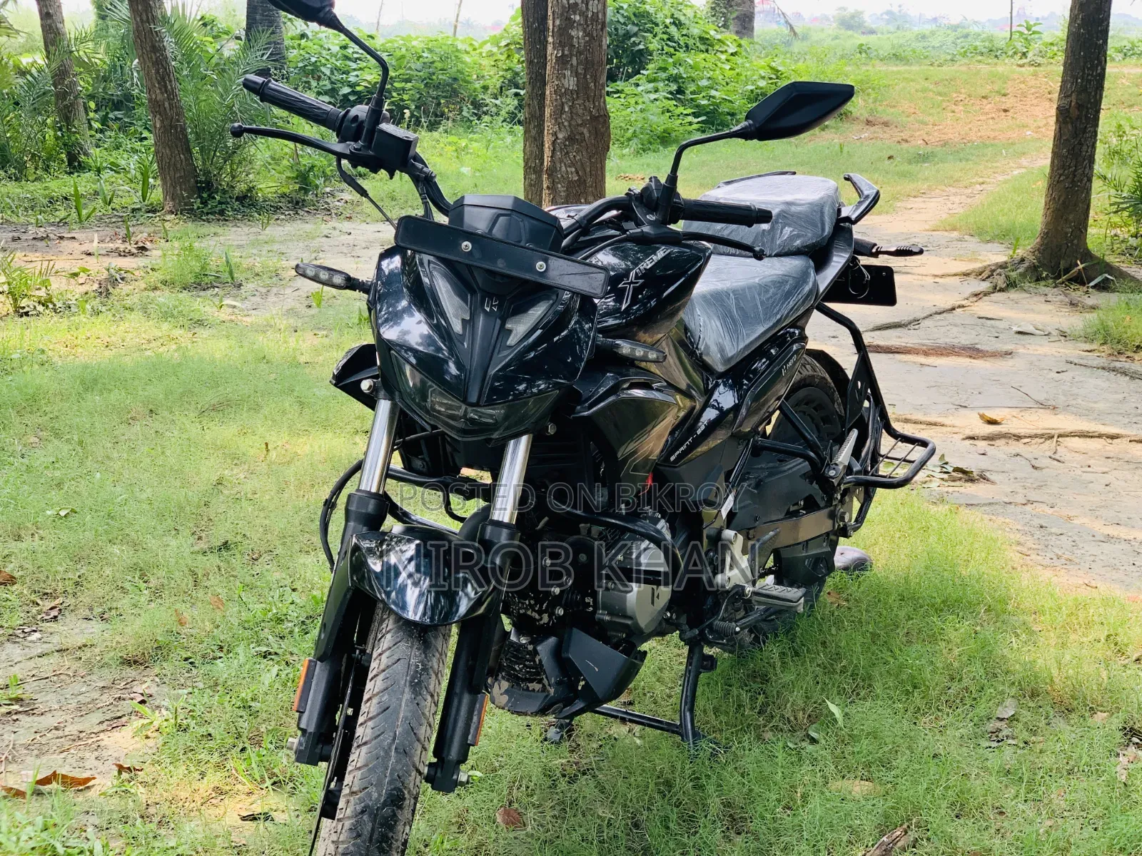 Hero 2022 Black