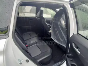 Toyota Corolla Cross 2021 Pearl