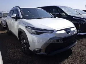 Toyota Corolla Cross 1.8 Hybrid AWD 2022 Pearl
