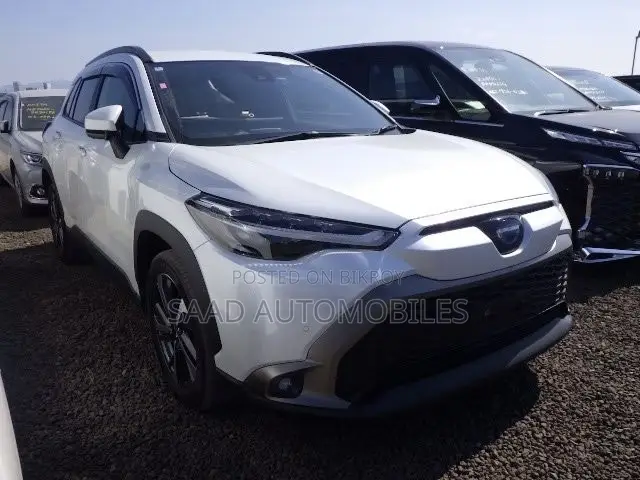 Toyota Corolla Cross 1.8 Hybrid AWD 2022 Pearl