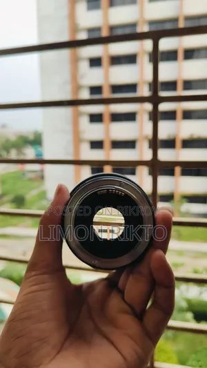 Canon 50mm F/1.8